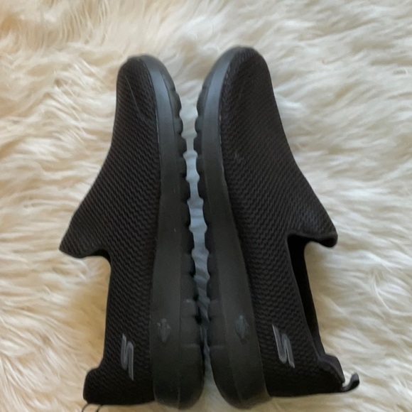 Skechers Performance GOGA Max Go Walk Max Slip On Sneakers Men’s Black Size 9.5 - Picture 9 of 11